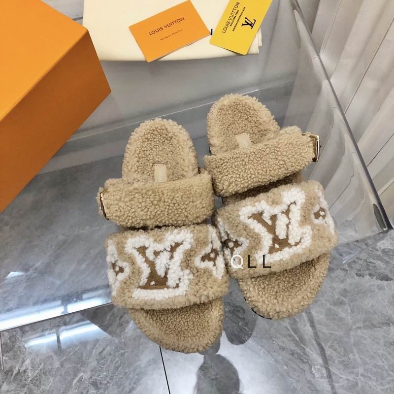 LV Women's Slippers 81